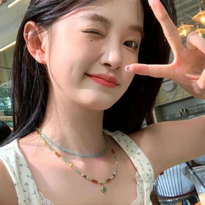 触碰的双手